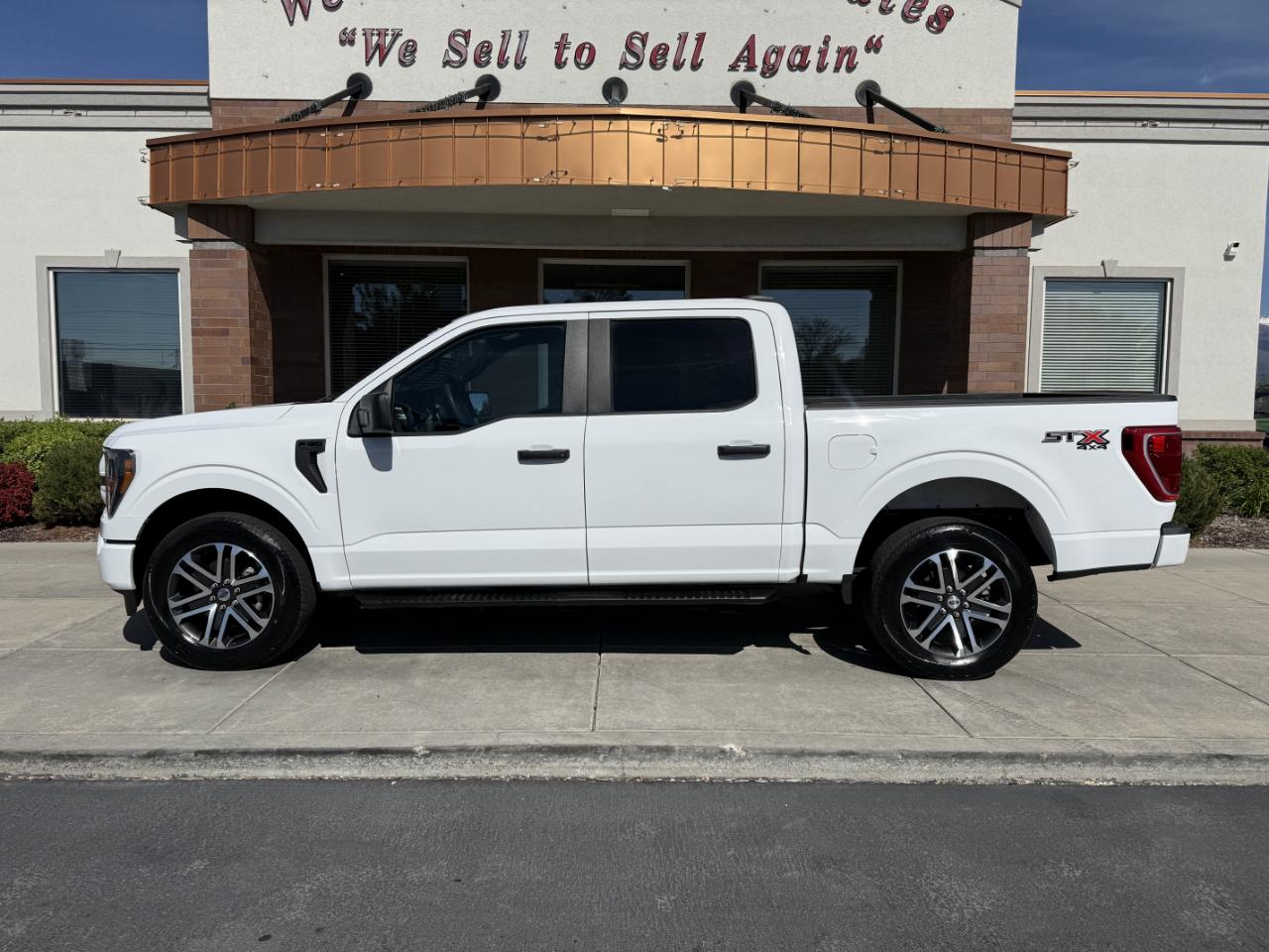 Ford F-150 XL 4WD SuperCrew 5.5' Box 2023