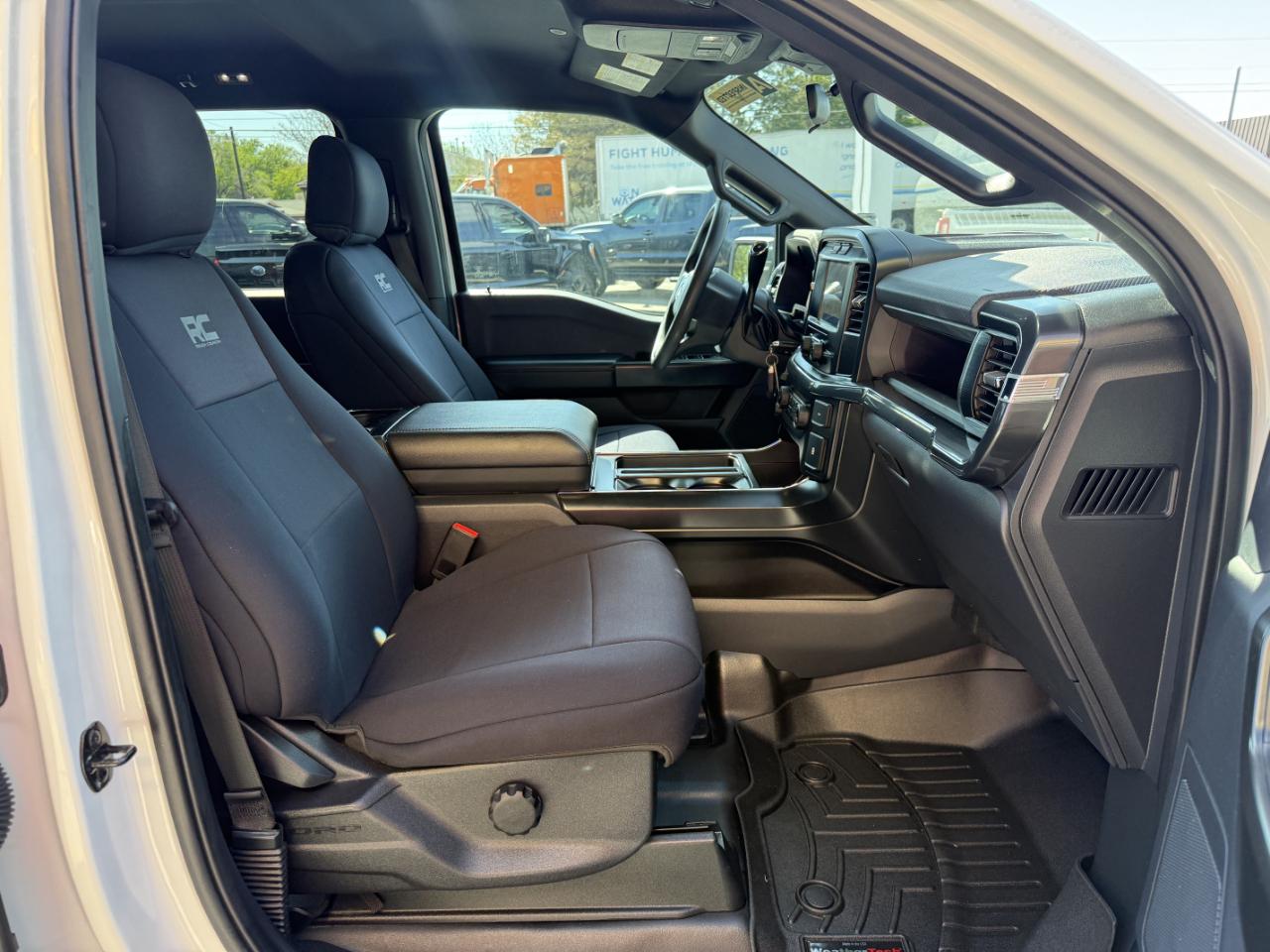 Ford F-150 XL 4WD SuperCrew 5.5' Box 2023