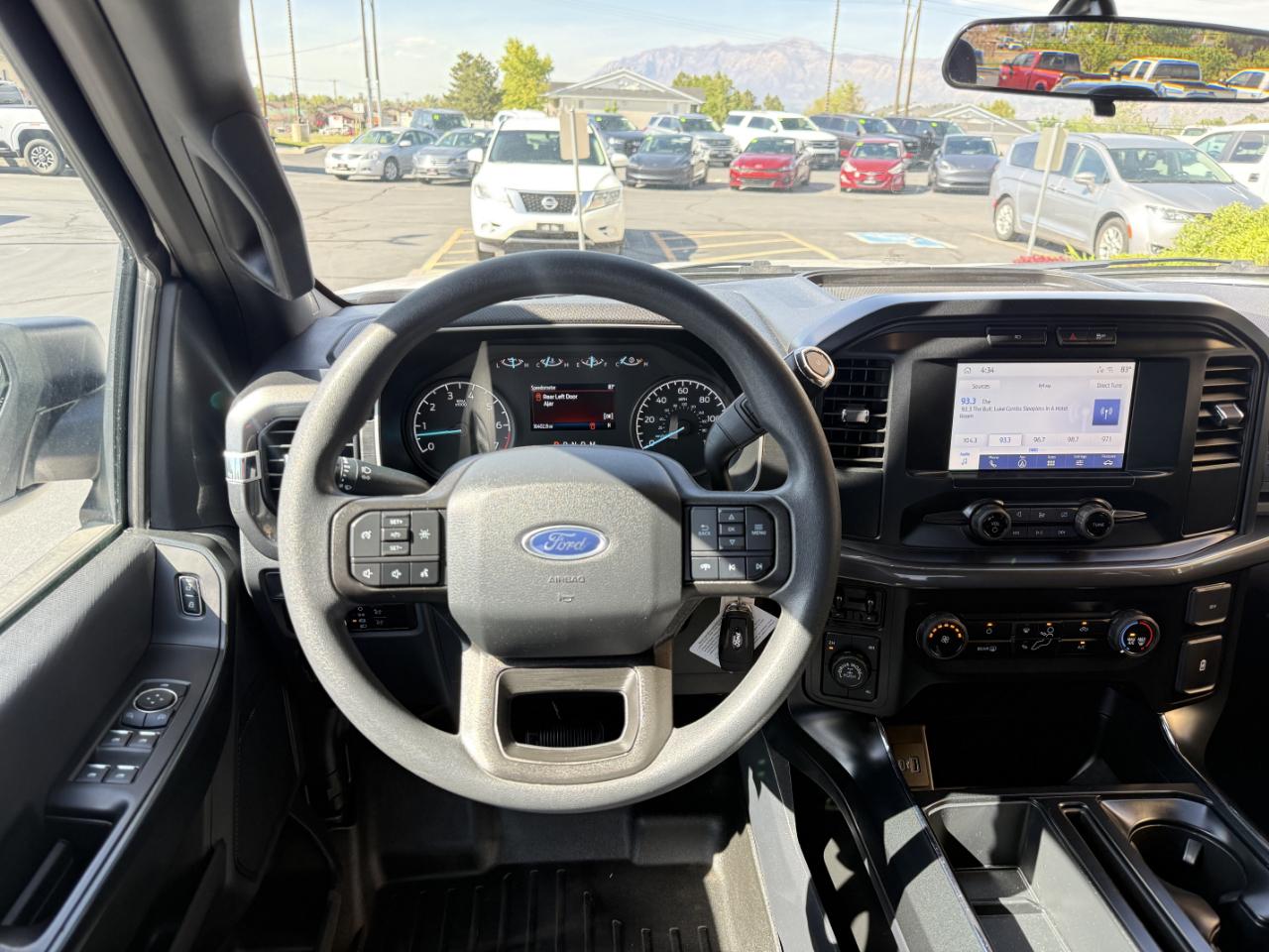 Ford F-150 XL 4WD SuperCrew 5.5' Box 2023