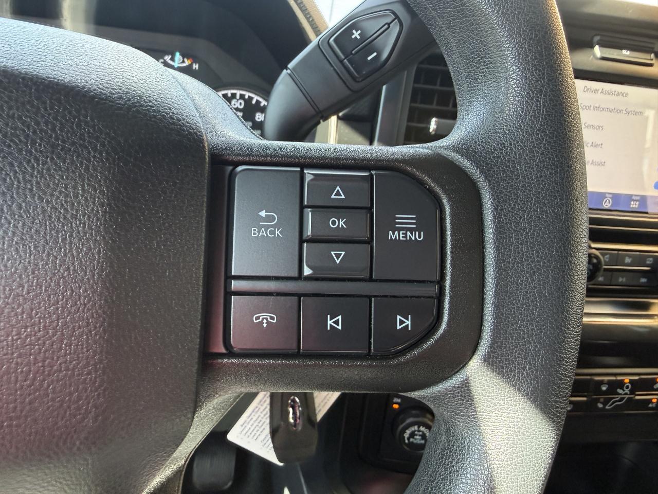 Ford F-150 XL 4WD SuperCrew 5.5' Box 2023