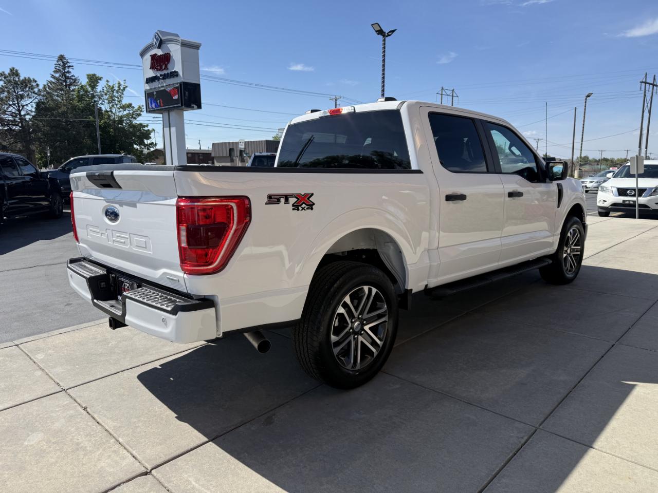 Ford F-150 XL 4WD SuperCrew 5.5' Box 2023