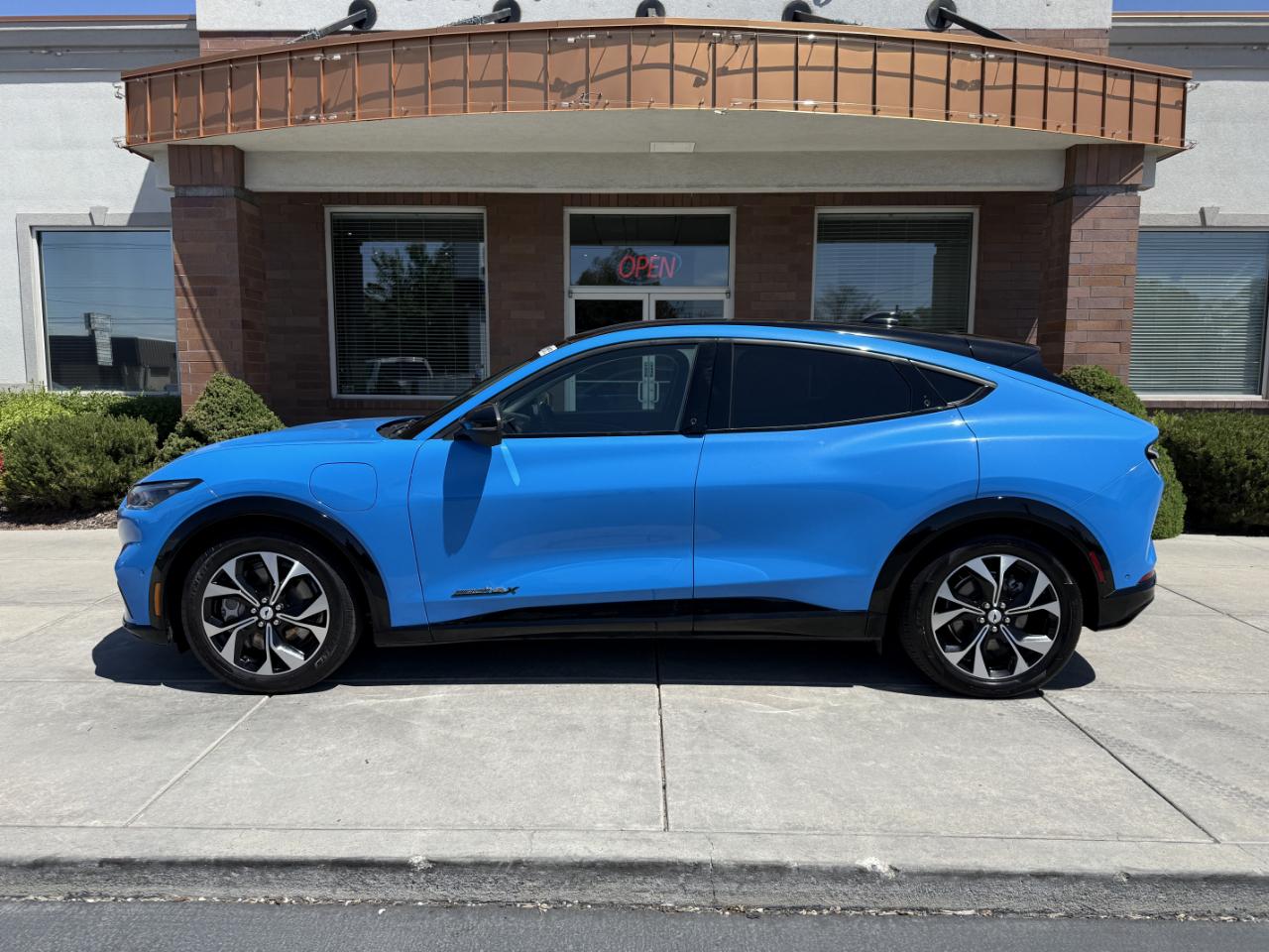 Ford Mustang Mach-E Premium AWD 2023