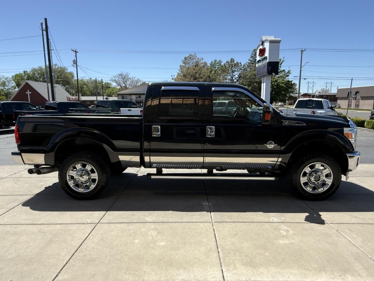 Ford Super Duty F-350 SRW 4WD Crew Cab 156" Lariat 2012