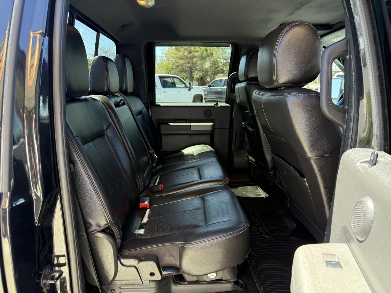 Ford Super Duty F-350 SRW 4WD Crew Cab 156" Lariat 2012