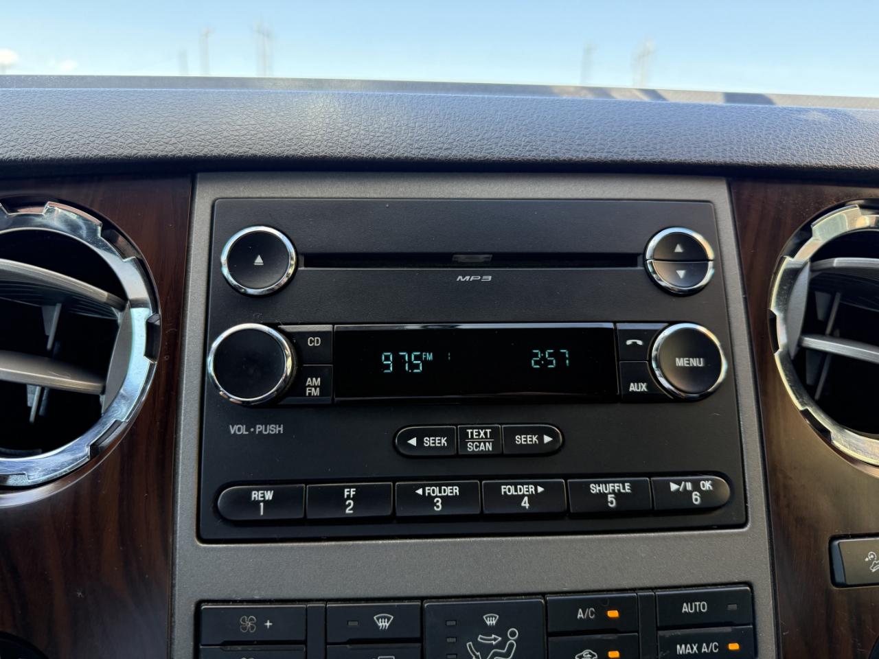Ford Super Duty F-350 SRW 4WD Crew Cab 156" Lariat 2012