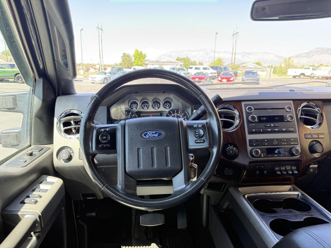 Ford Super Duty F-350 SRW 4WD Crew Cab 156" Lariat 2012