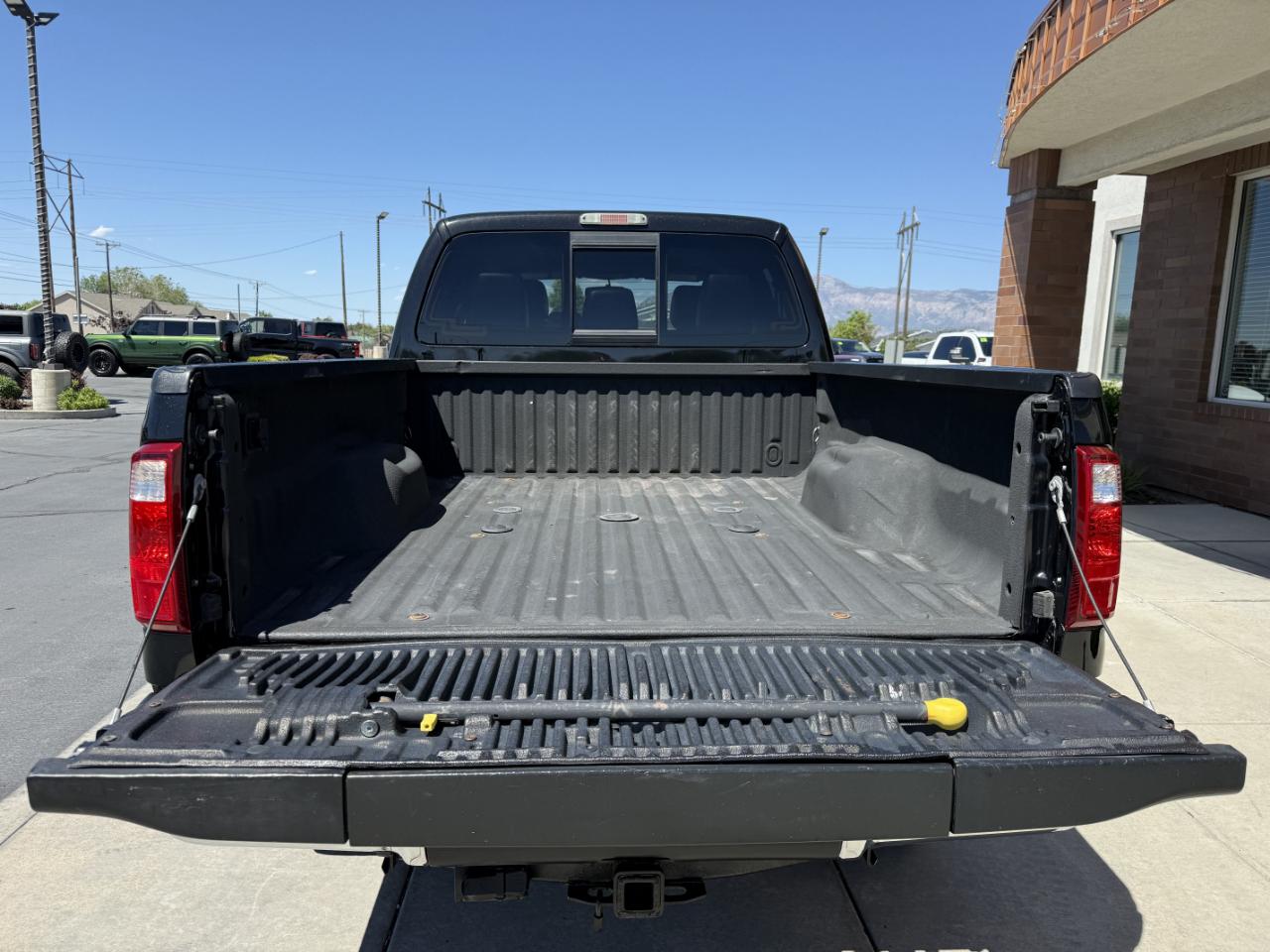 Ford Super Duty F-350 SRW 4WD Crew Cab 156" Lariat 2012