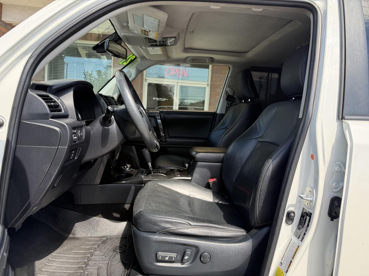 Toyota 4Runner Nightshade 4WD (Natl) 2021