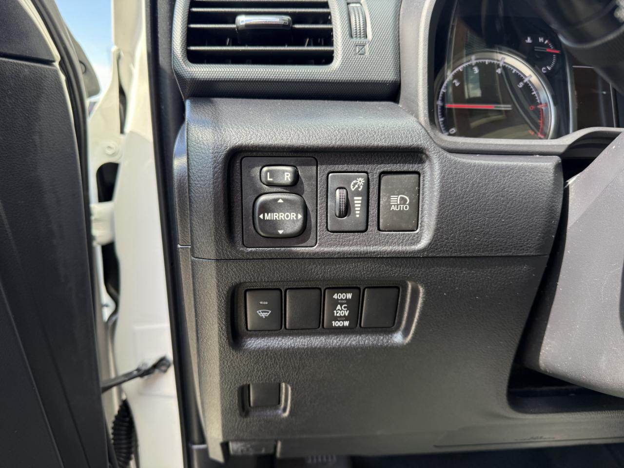 Toyota 4Runner Nightshade 4WD (Natl) 2021