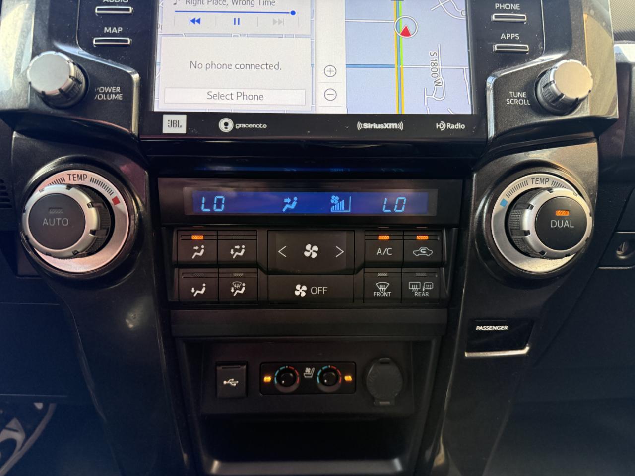 Toyota 4Runner Nightshade 4WD (Natl) 2021