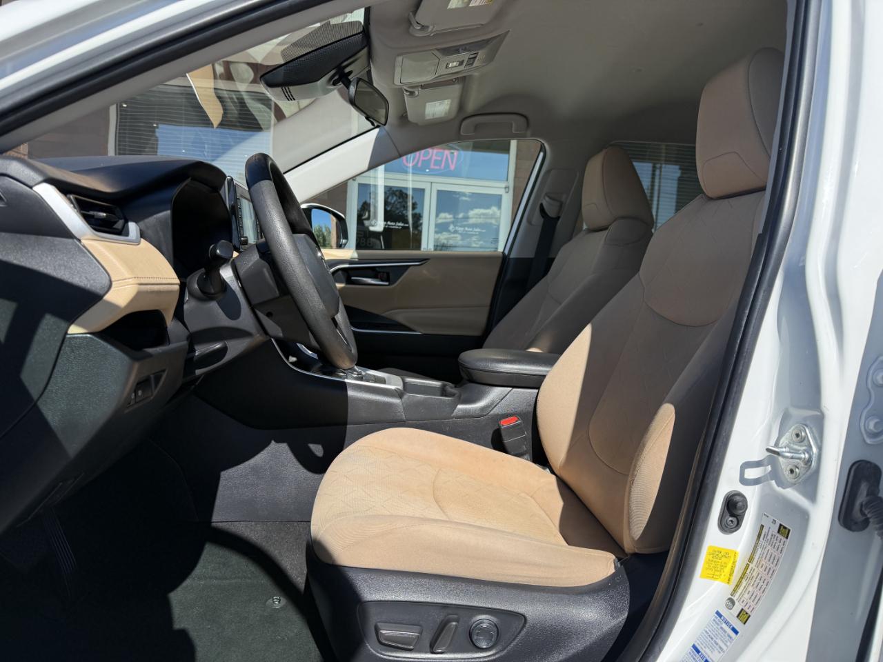 Toyota RAV4 Hybrid XLE AWD (Natl) 2022