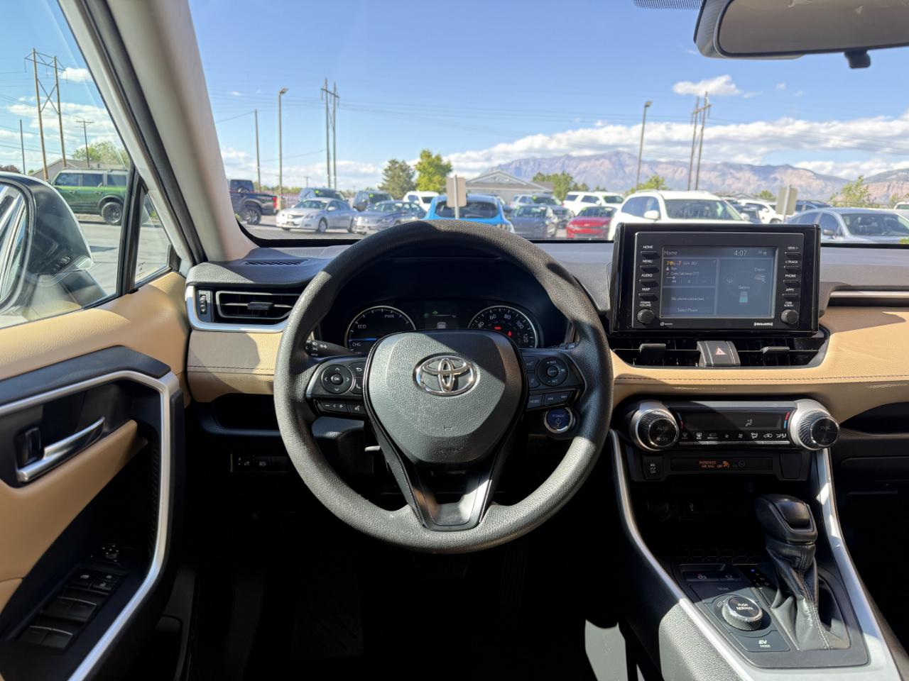 Toyota RAV4 Hybrid XLE AWD (Natl) 2022