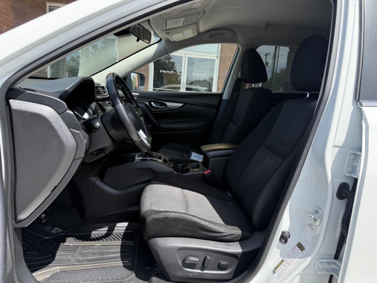 Nissan Rogue AWD SV 2020