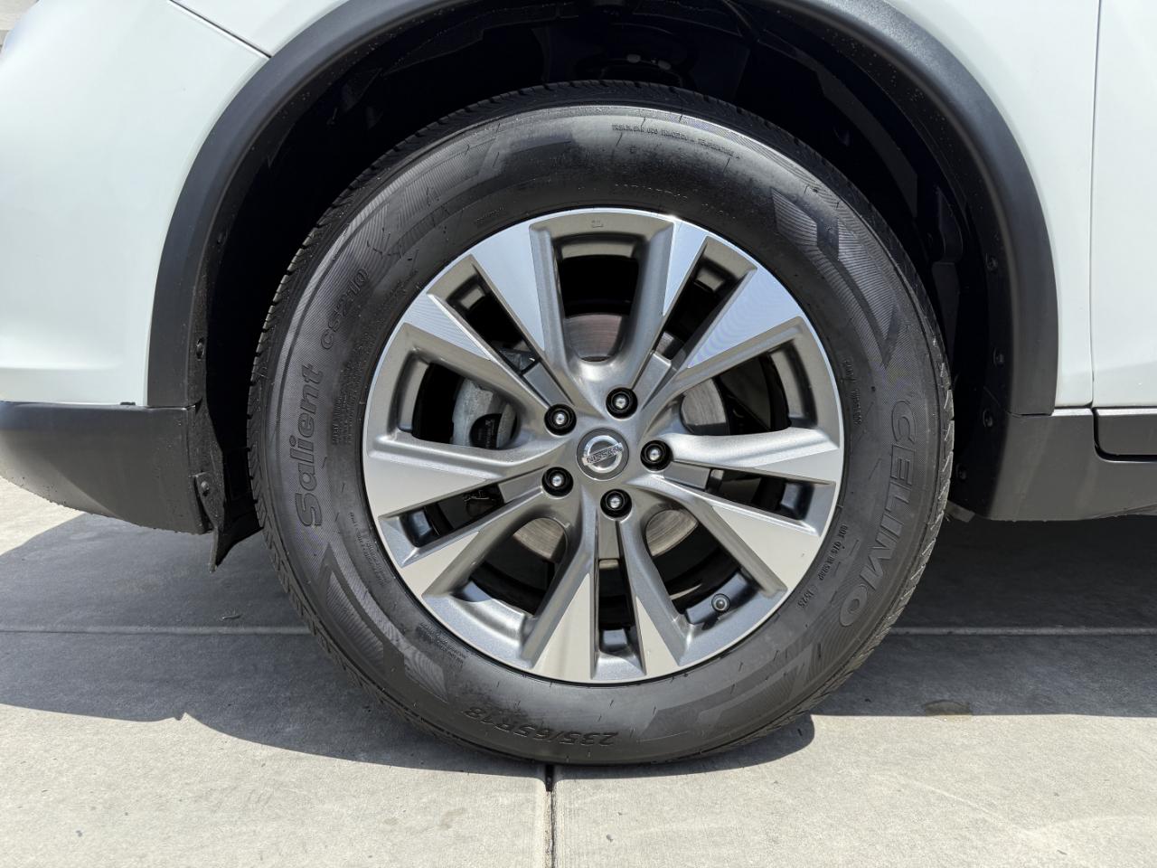 Nissan Rogue AWD SV 2020