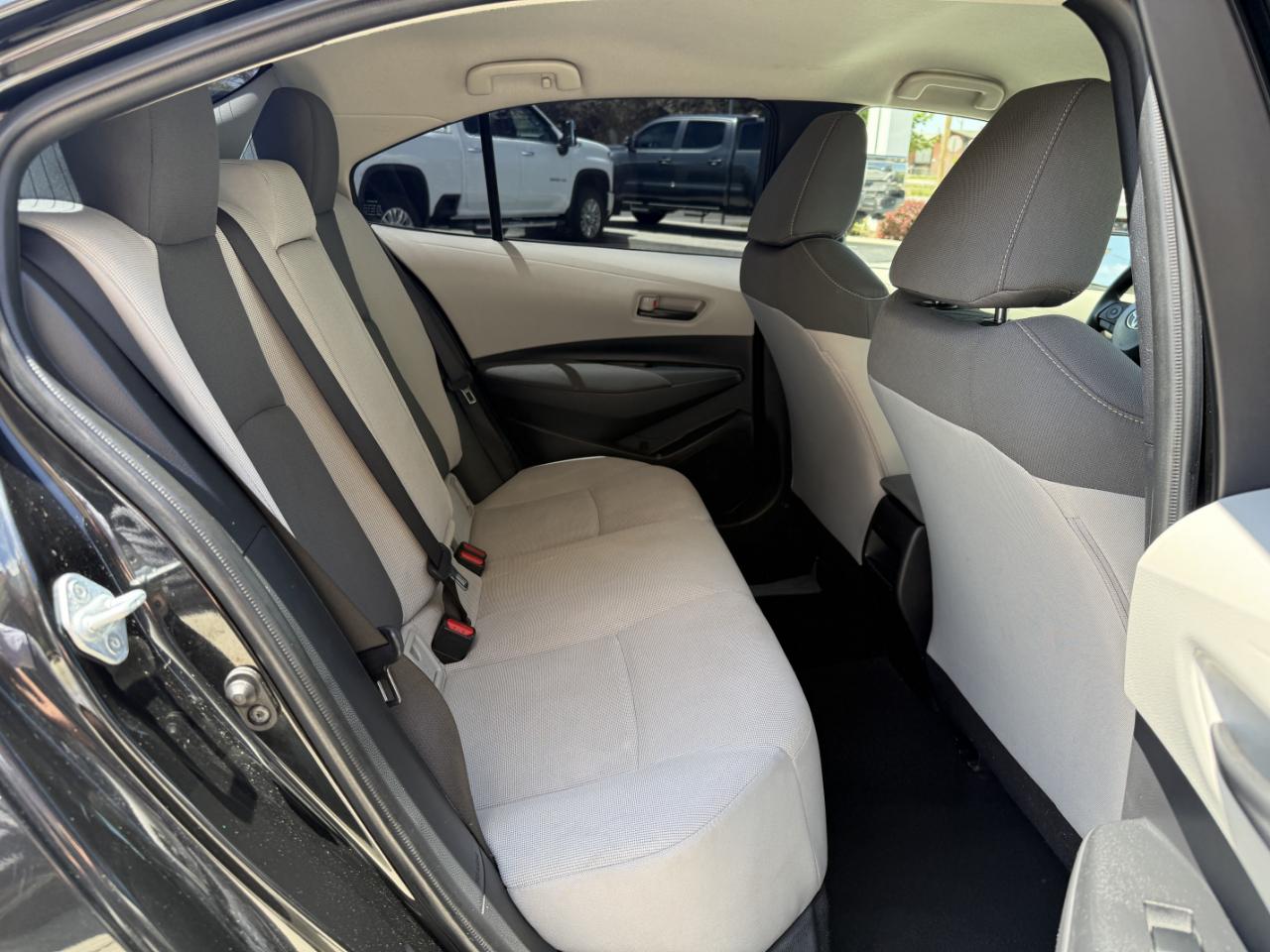 Toyota Corolla LE CVT (Natl) 2022