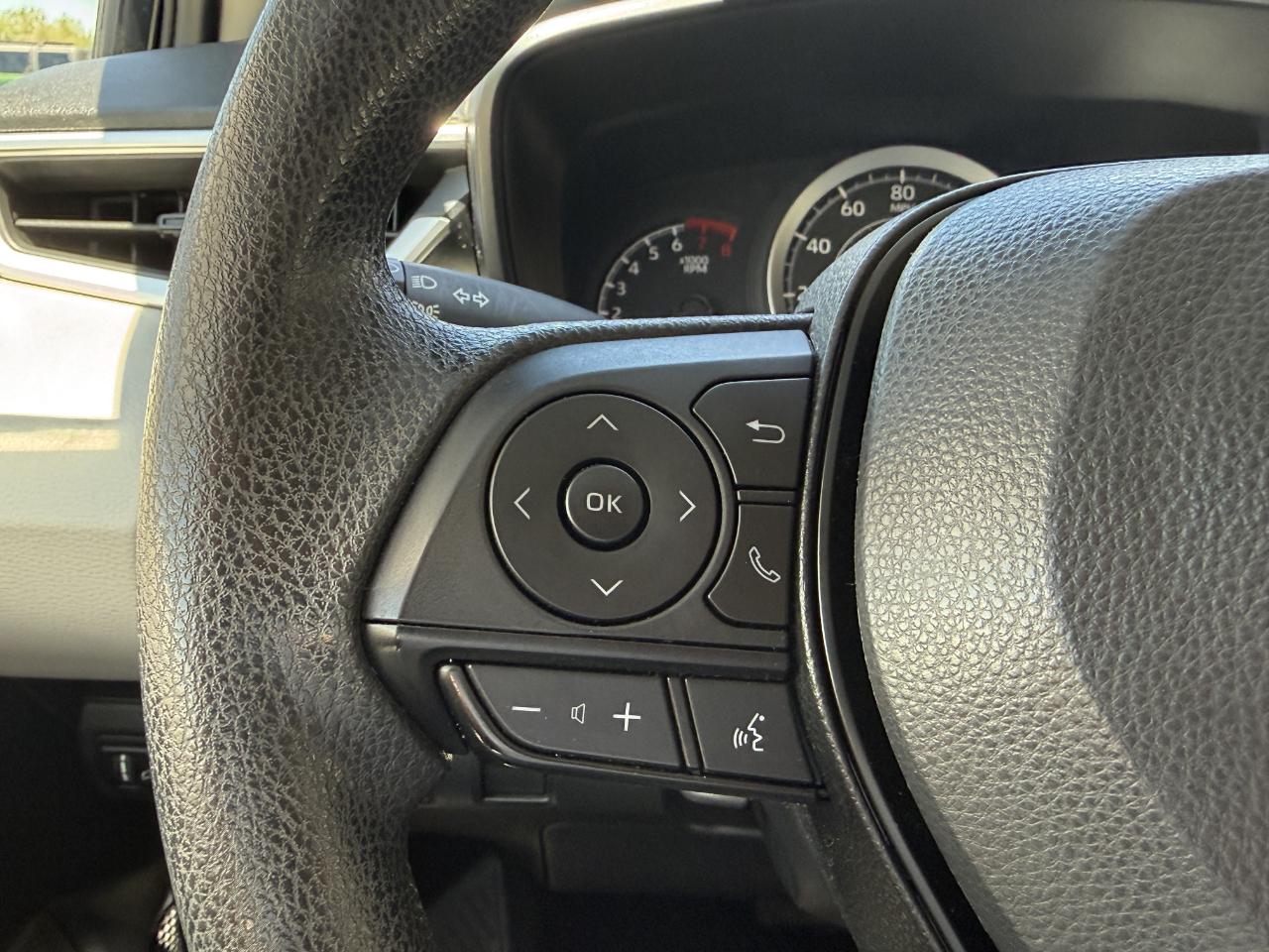 Toyota Corolla LE CVT (Natl) 2022
