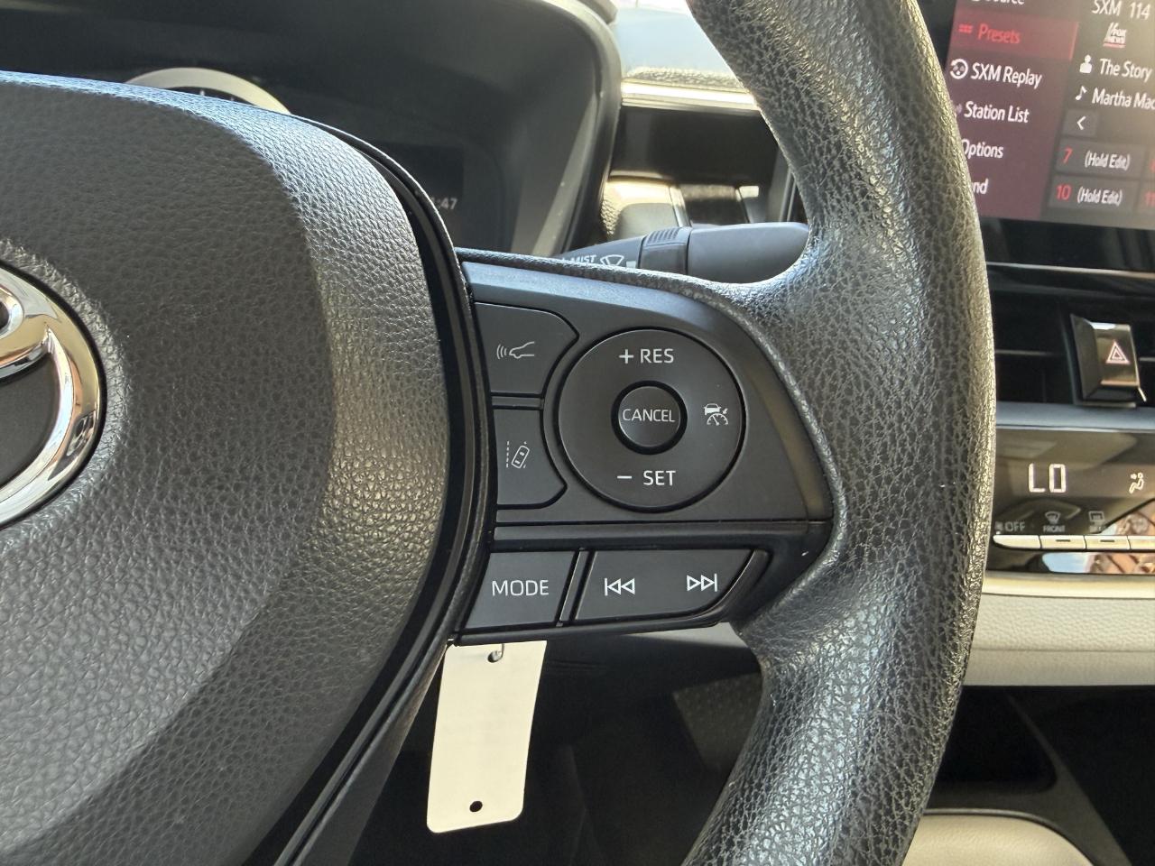 Toyota Corolla LE CVT (Natl) 2022