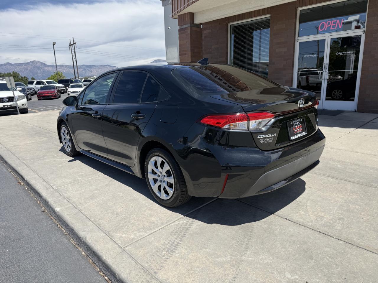 Toyota Corolla LE CVT (Natl) 2022