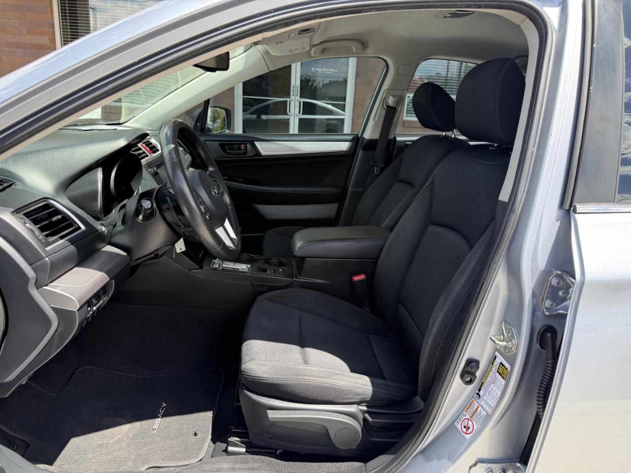 Subaru Legacy 4dr Sdn 2.5i 2015
