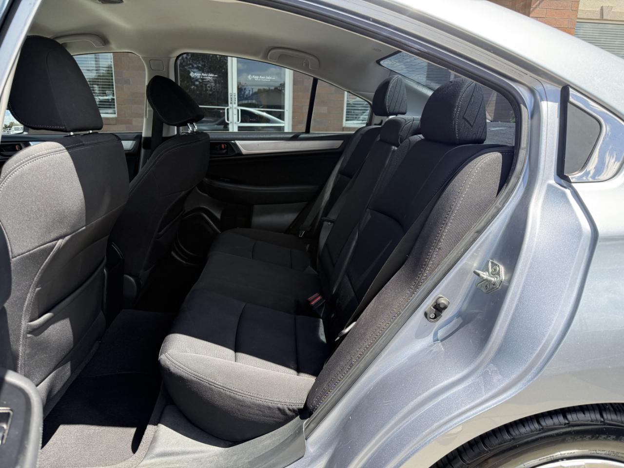 Subaru Legacy 4dr Sdn 2.5i 2015