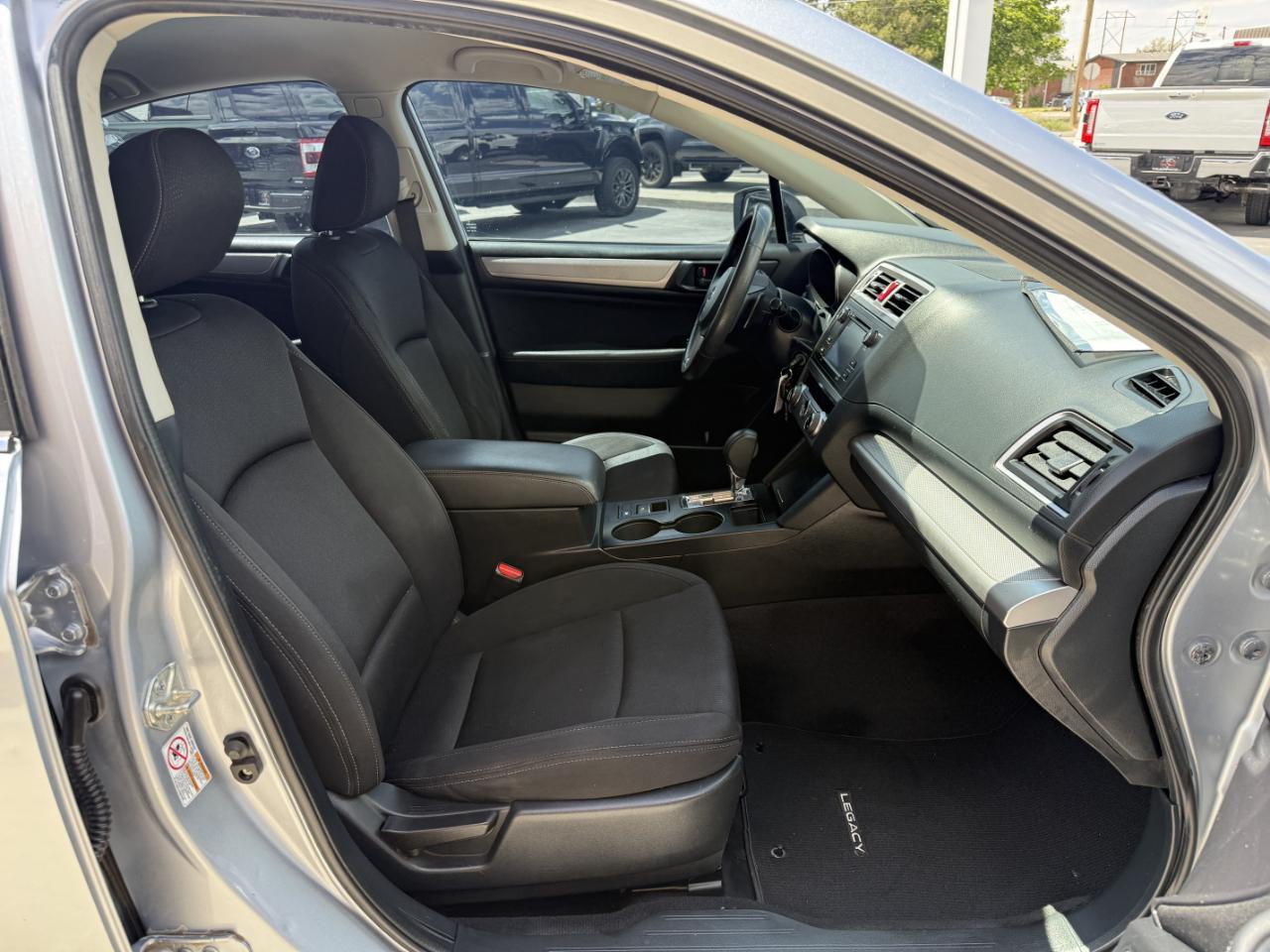 Subaru Legacy 4dr Sdn 2.5i 2015