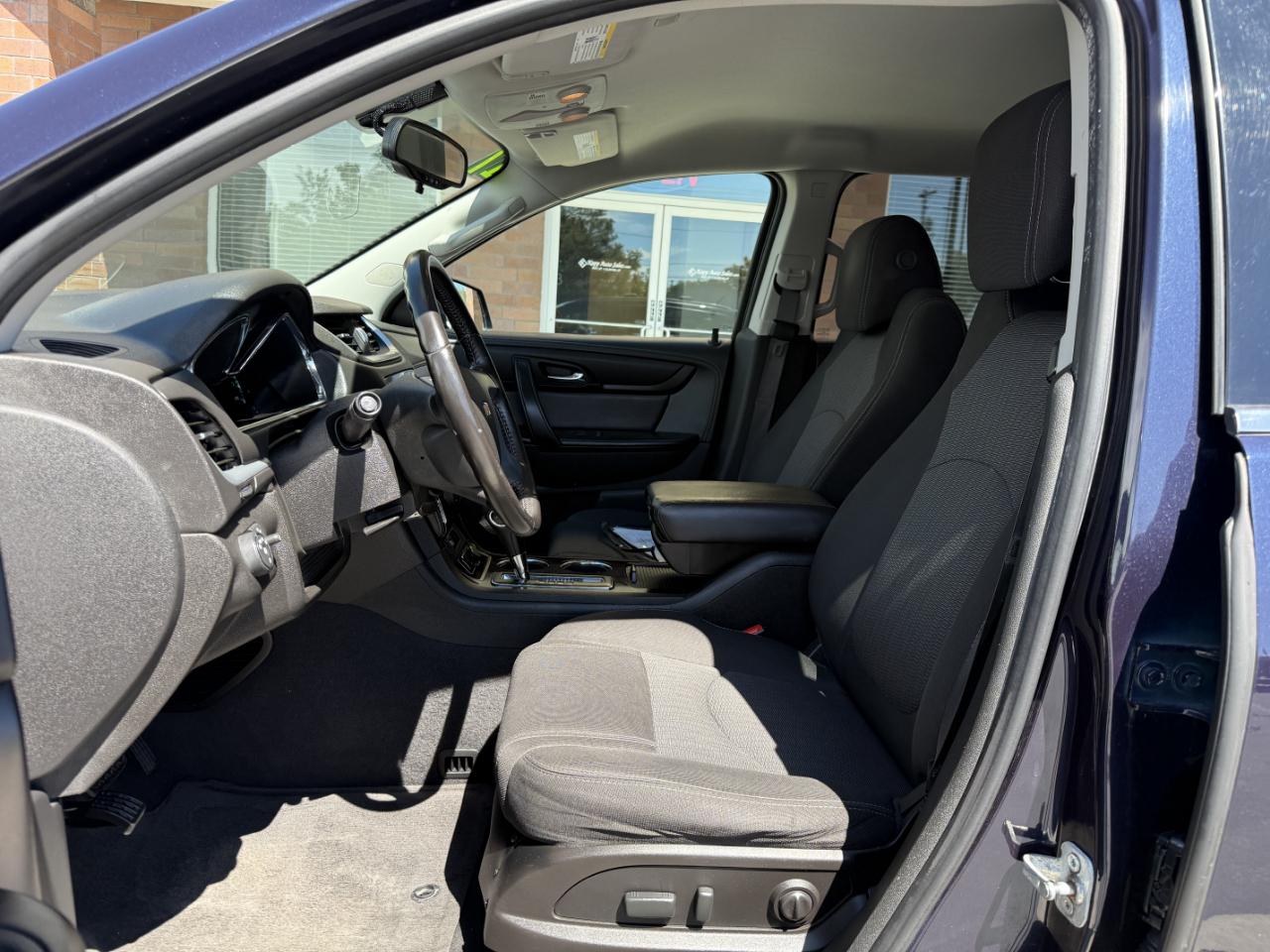 Chevrolet Traverse AWD 4dr LT w/1LT 2017