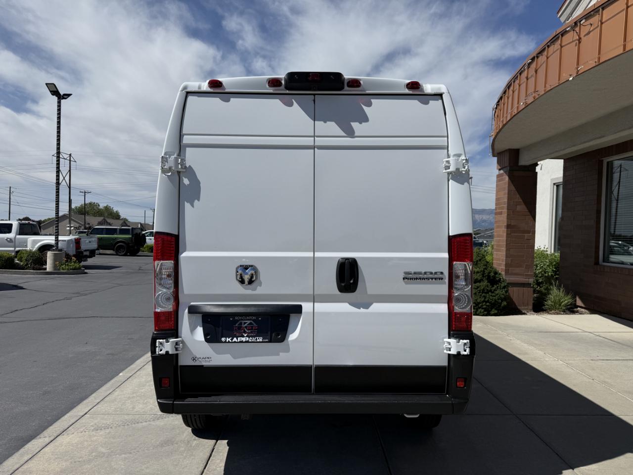 RAM ProMaster Cargo Van Tradesman 3500 High Roof 159" WB w/Pass Seat 2025