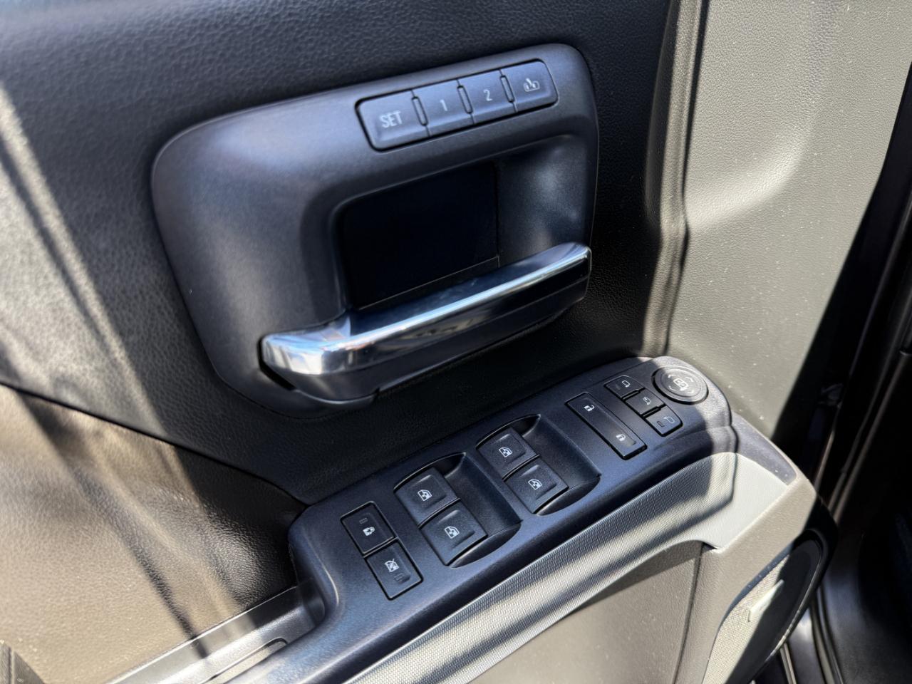 Chevrolet Silverado 3500HD Built After Aug 14 4WD Crew Cab 153.7" LTZ 2015