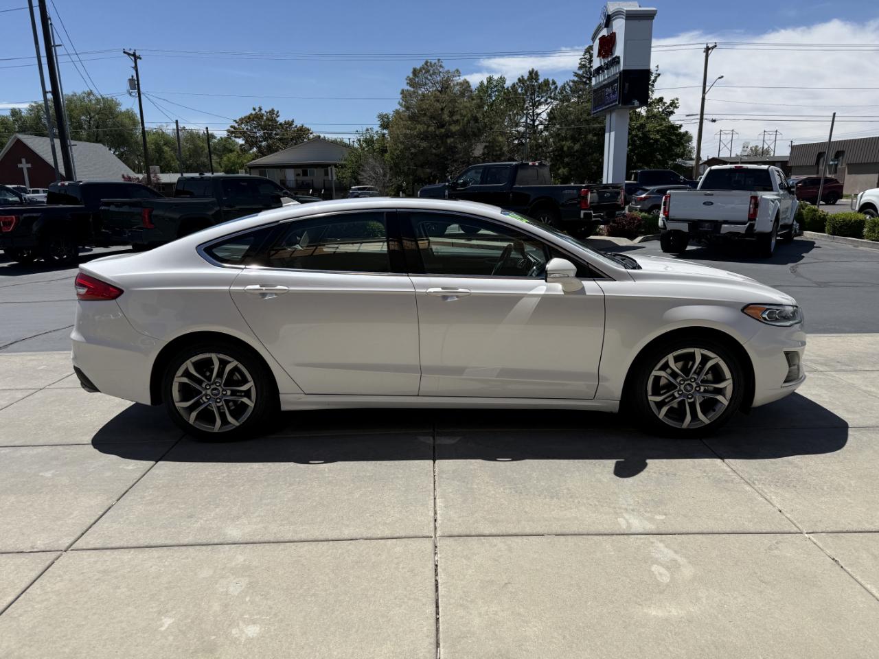 Ford Fusion SEL FWD 2019