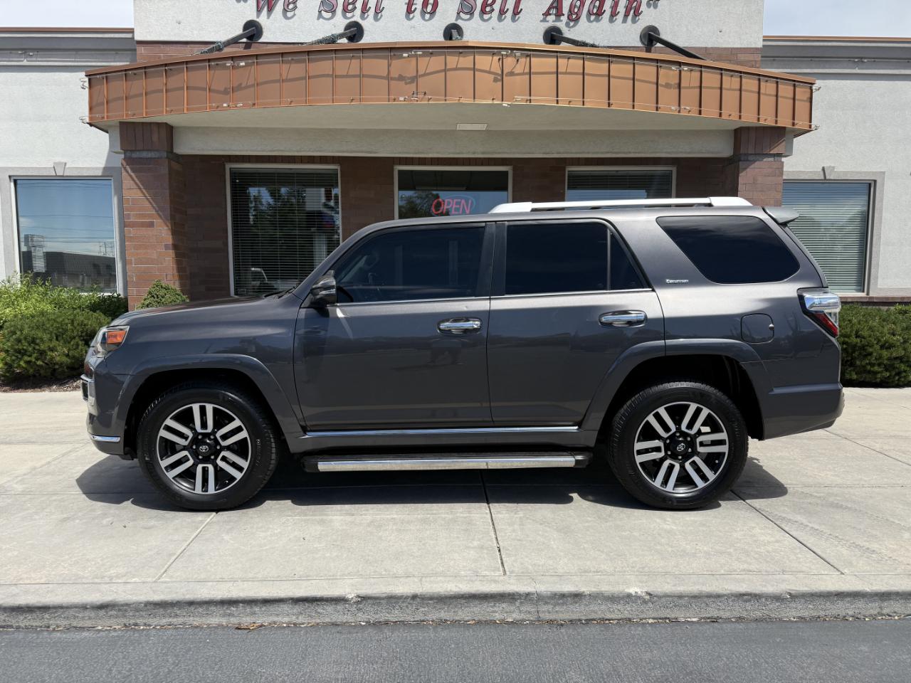 Toyota 4Runner 4WD 4dr V6 Limited (Natl) 2015