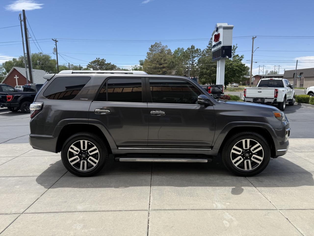 Toyota 4Runner 4WD 4dr V6 Limited (Natl) 2015