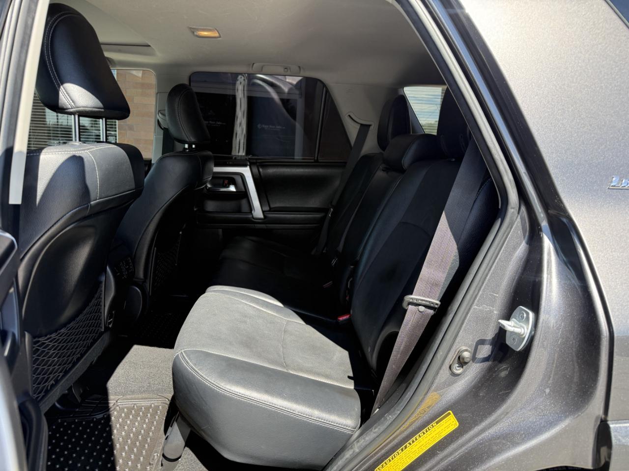 Toyota 4Runner 4WD 4dr V6 Limited (Natl) 2015