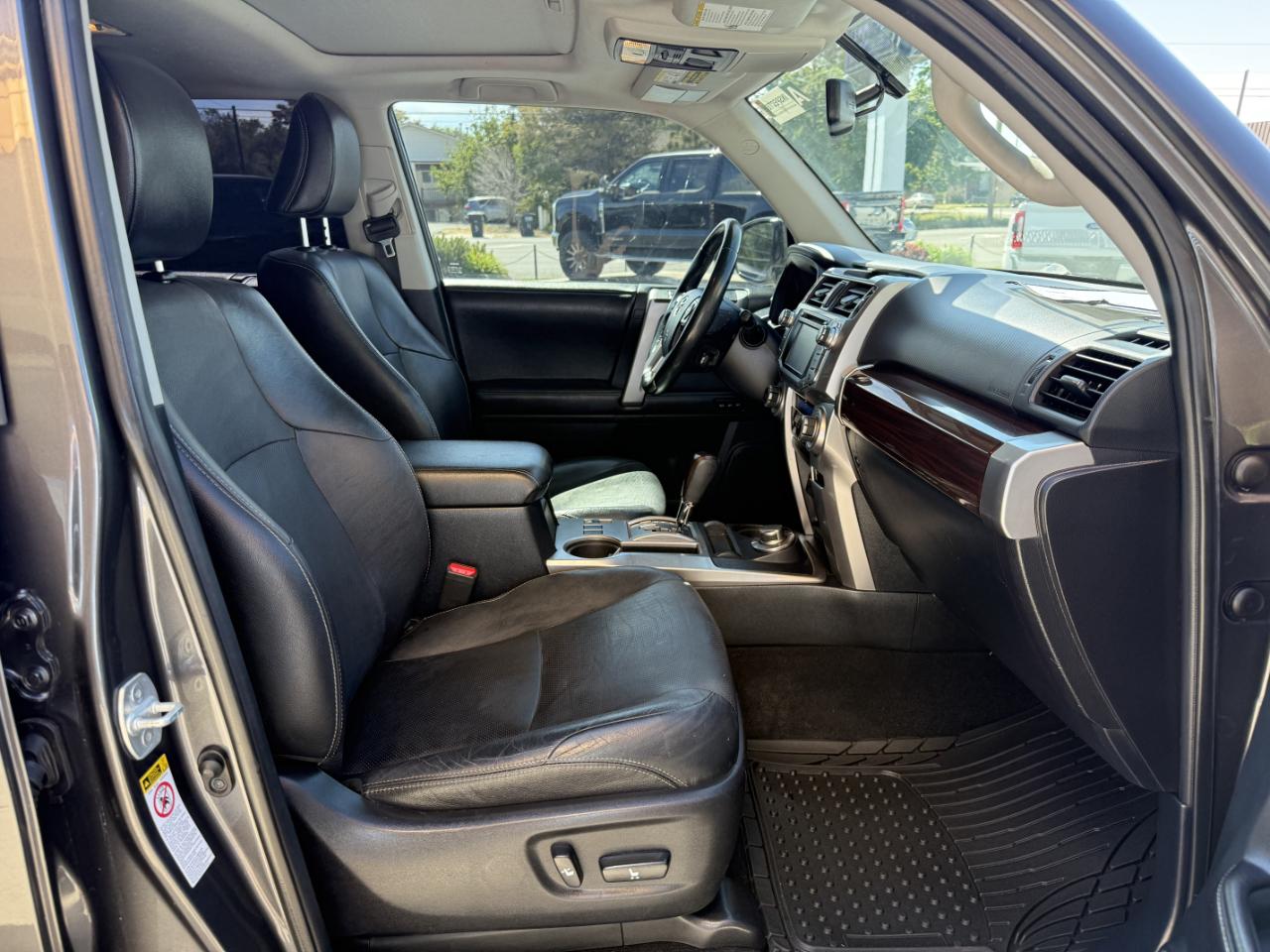 Toyota 4Runner 4WD 4dr V6 Limited (Natl) 2015