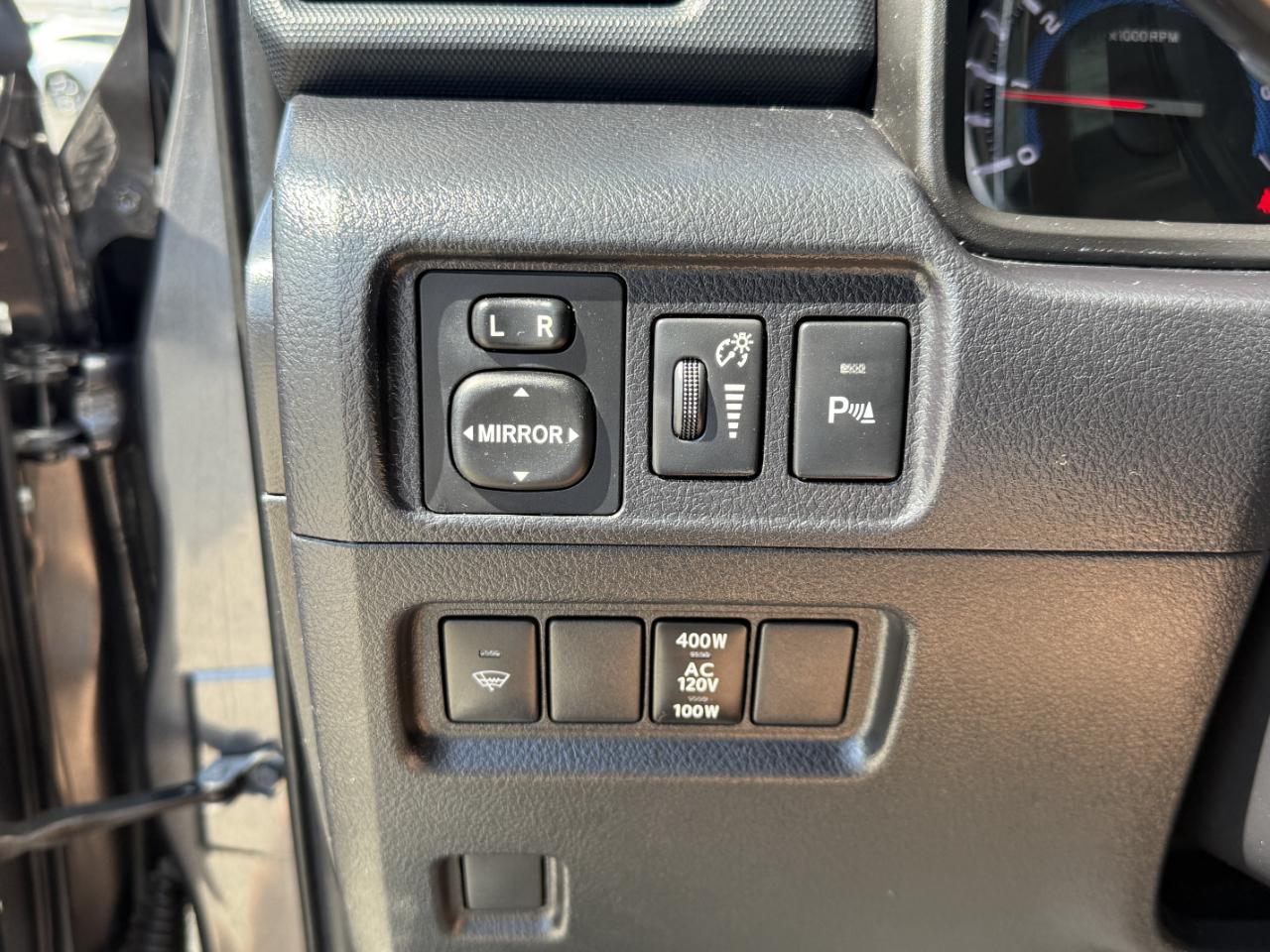 Toyota 4Runner 4WD 4dr V6 Limited (Natl) 2015