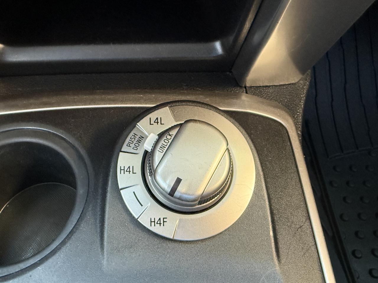 Toyota 4Runner 4WD 4dr V6 Limited (Natl) 2015