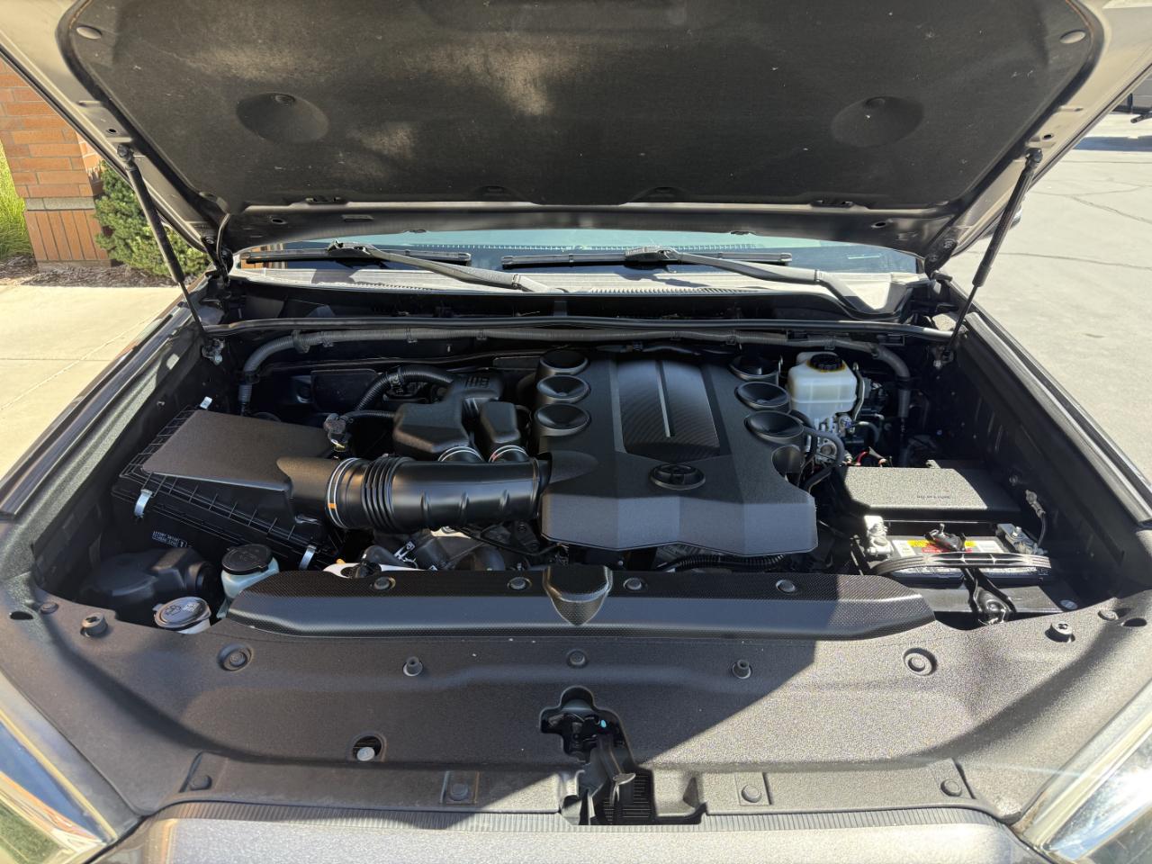 Toyota 4Runner 4WD 4dr V6 Limited (Natl) 2015