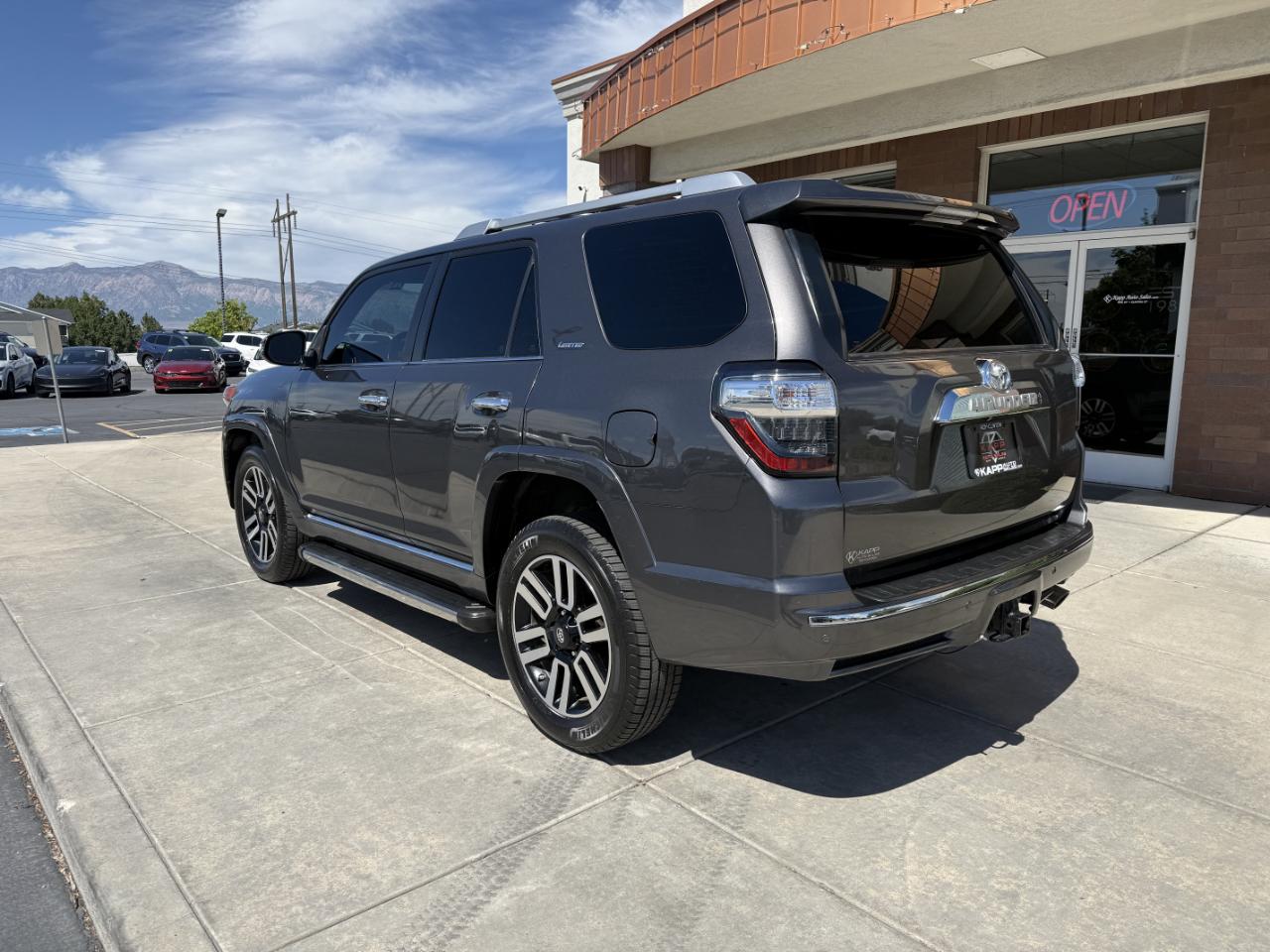 Toyota 4Runner 4WD 4dr V6 Limited (Natl) 2015