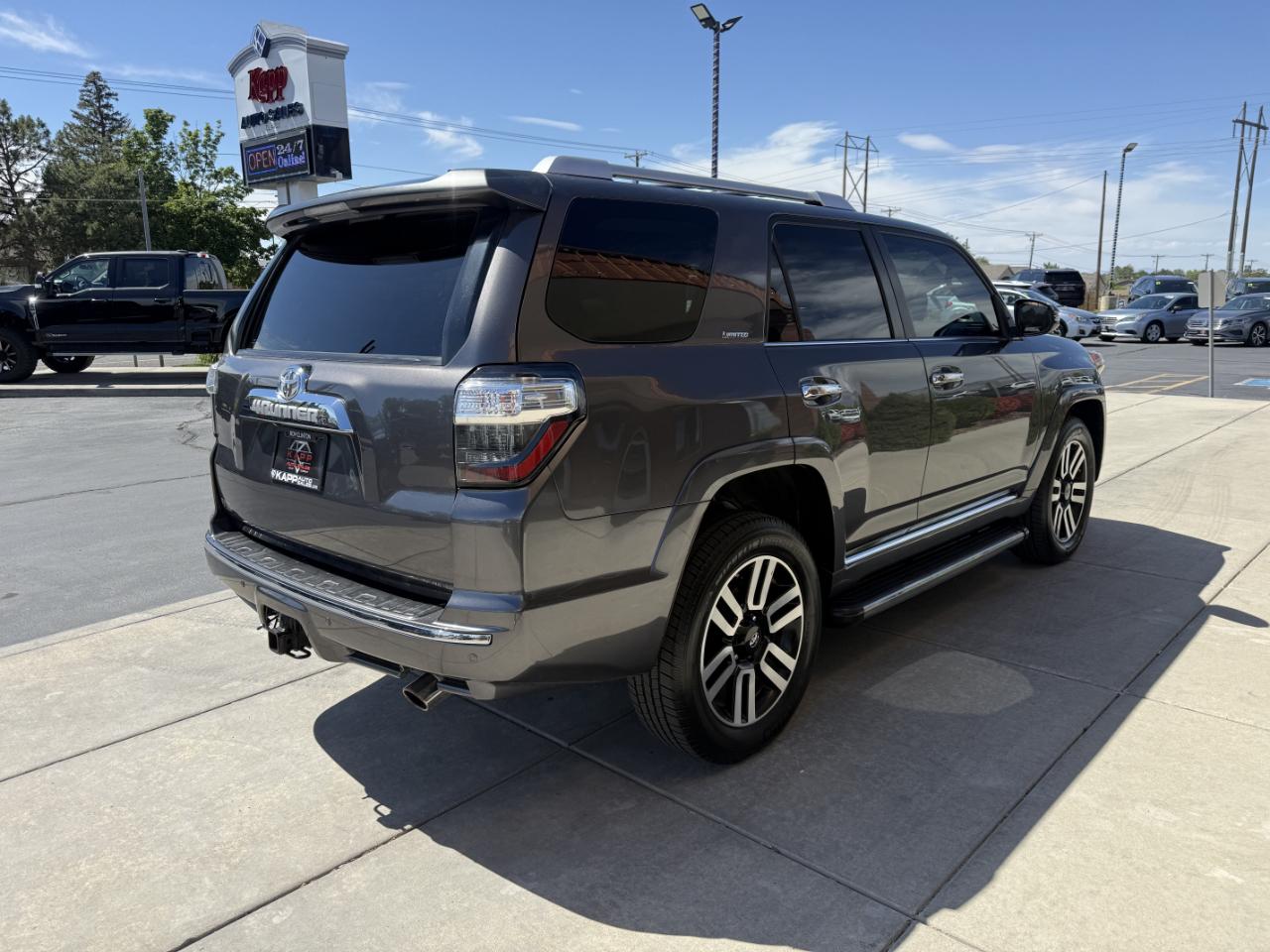 Toyota 4Runner 4WD 4dr V6 Limited (Natl) 2015