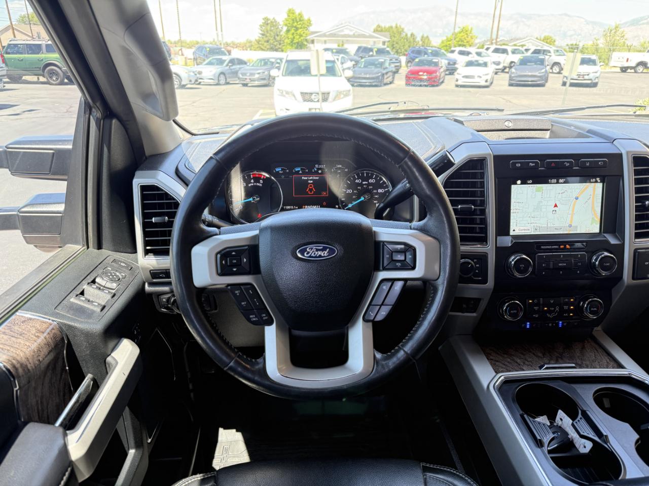 Ford Super Duty F-450 DRW Lariat 4WD Crew Cab 8' Box 2019