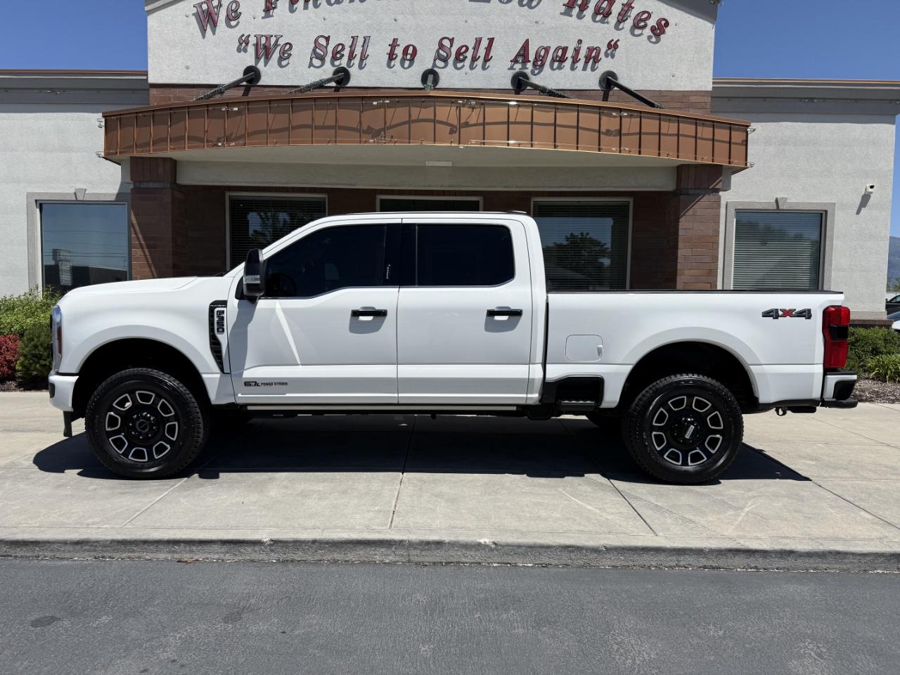 Ford Super Duty F-350 SRW Platinum 4WD Crew Cab 6.75' Box 2024