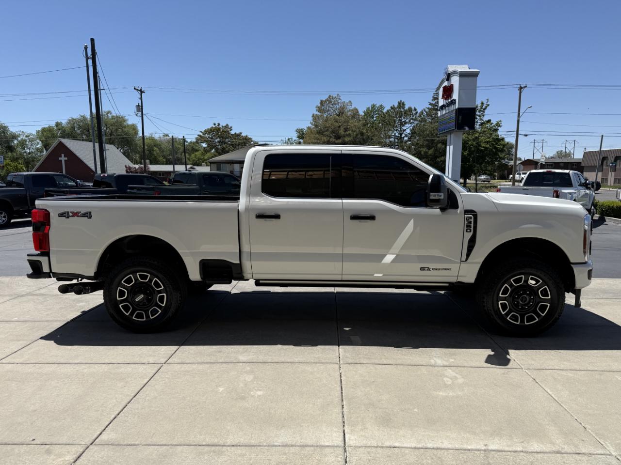 Ford Super Duty F-350 SRW Platinum 4WD Crew Cab 6.75' Box 2024