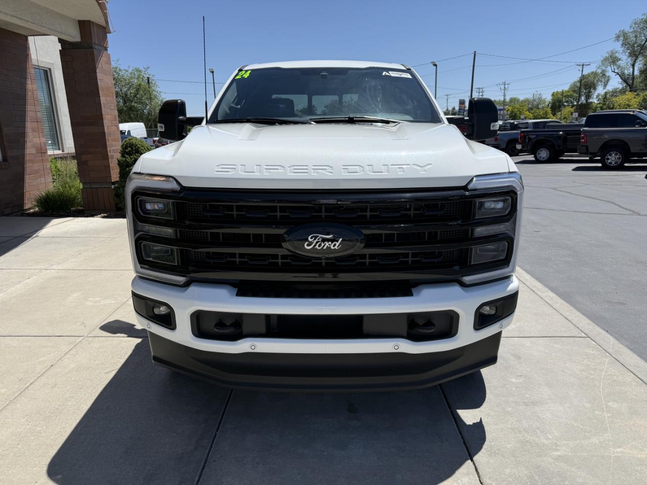 Ford Super Duty F-350 SRW Platinum 4WD Crew Cab 6.75' Box 2024