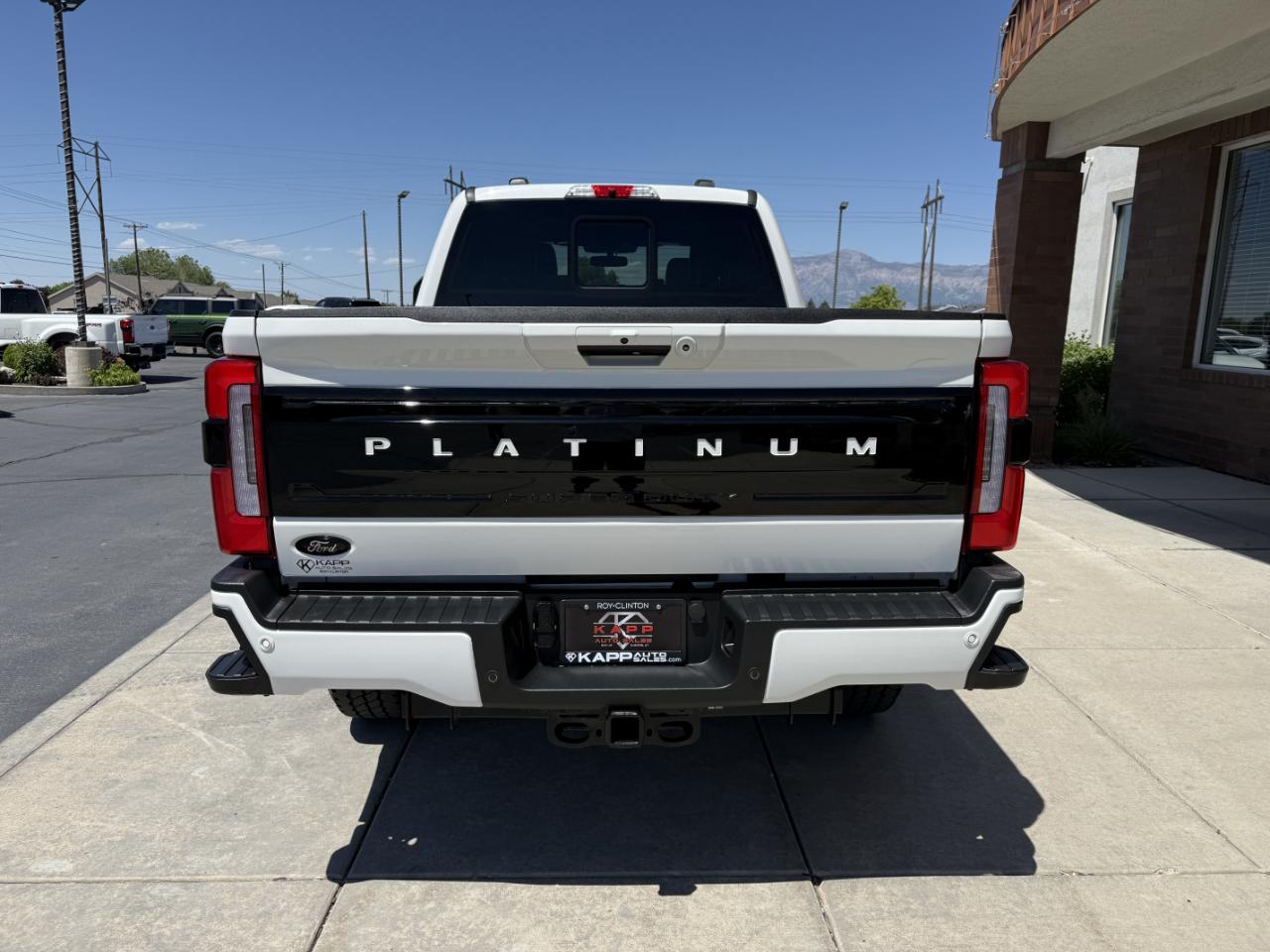 Ford Super Duty F-350 SRW Platinum 4WD Crew Cab 6.75' Box 2024
