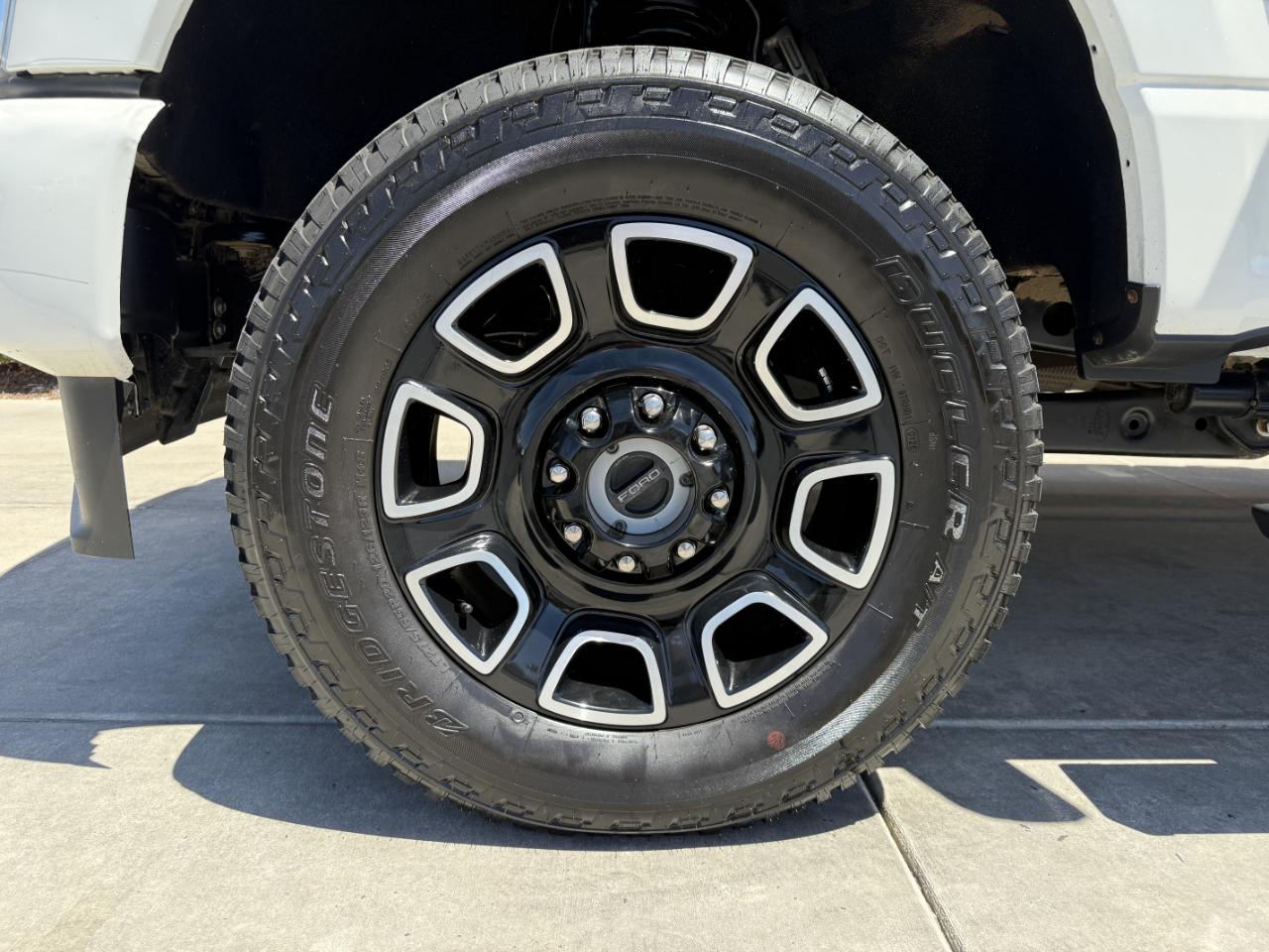 Ford Super Duty F-350 SRW Platinum 4WD Crew Cab 6.75' Box 2024