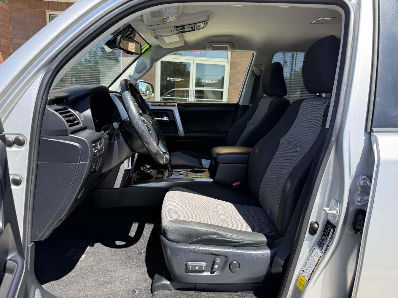 Toyota 4Runner SR5 4WD (Natl) 2021