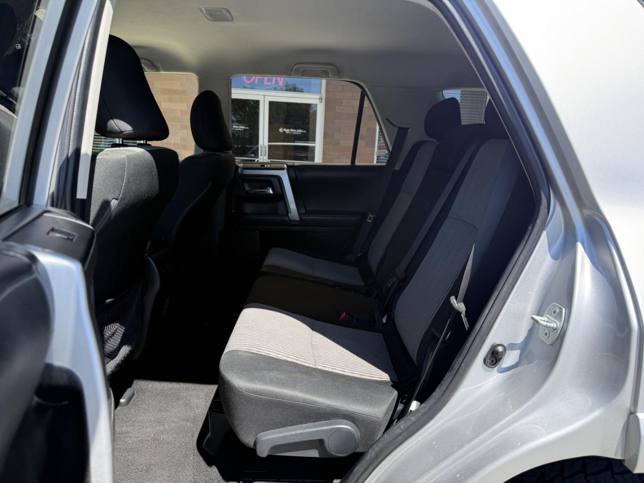 Toyota 4Runner SR5 4WD (Natl) 2021