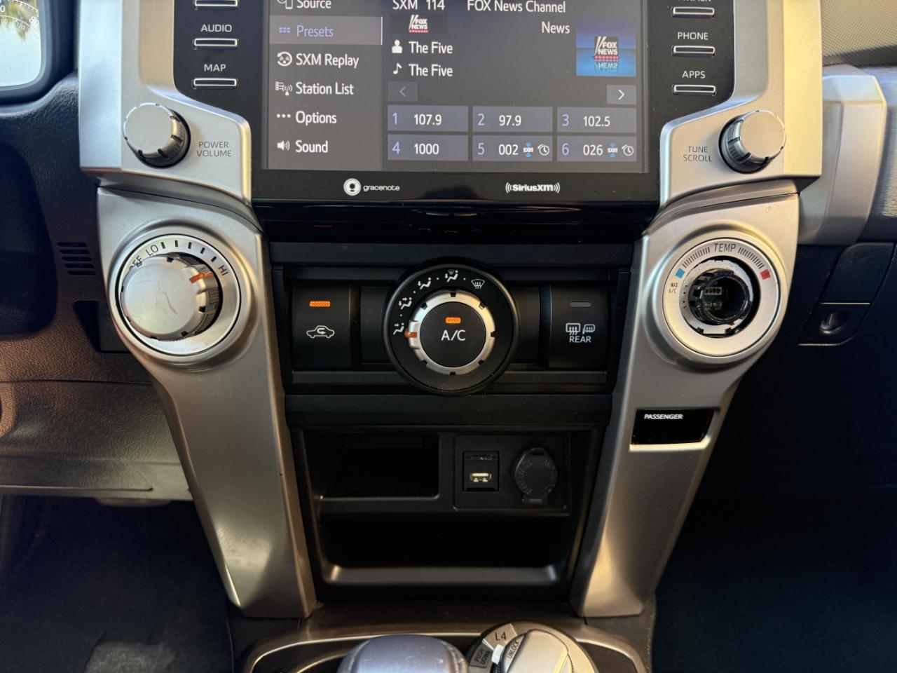 Toyota 4Runner SR5 4WD (Natl) 2021