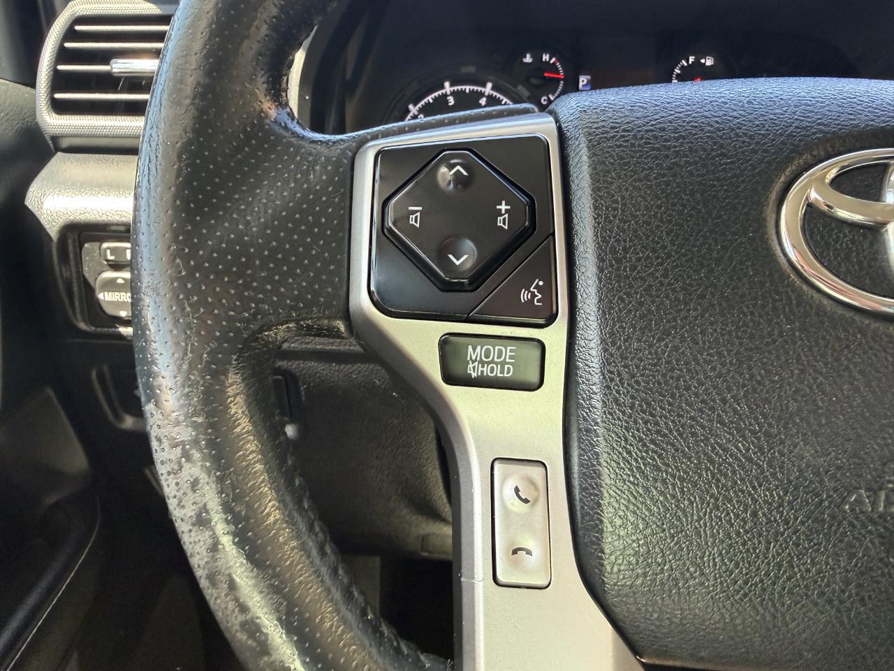 Toyota 4Runner SR5 4WD (Natl) 2021