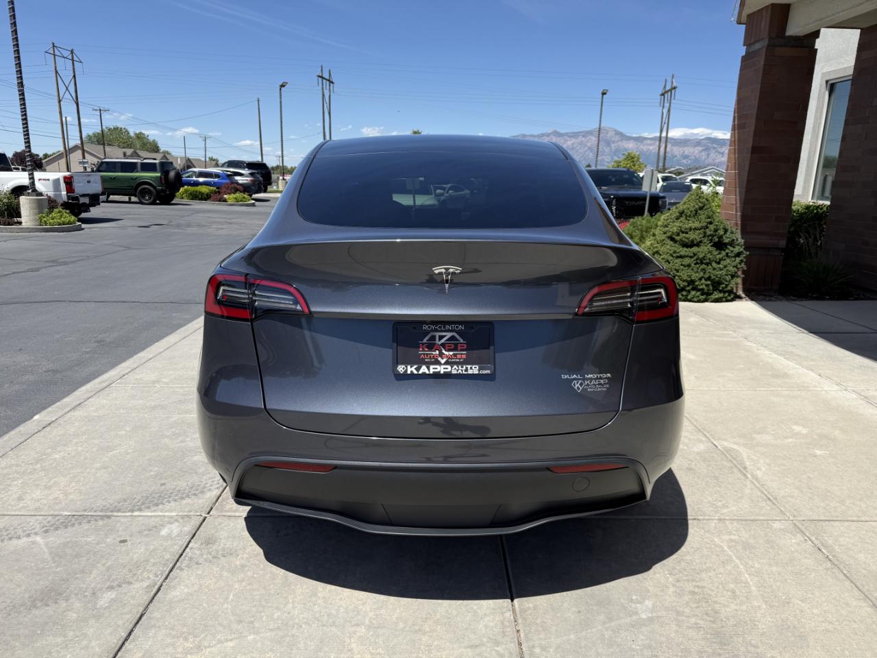 Tesla Model Y Long Range AWD 2023