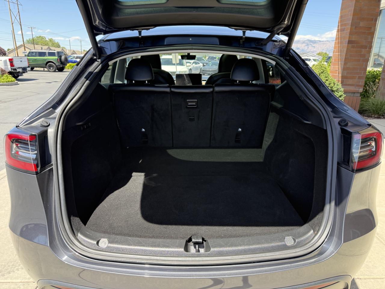 Tesla Model Y Long Range AWD 2023
